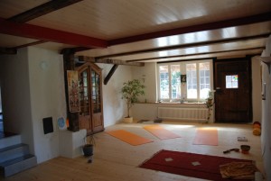 Yogaraum, ehemalige Schmitte